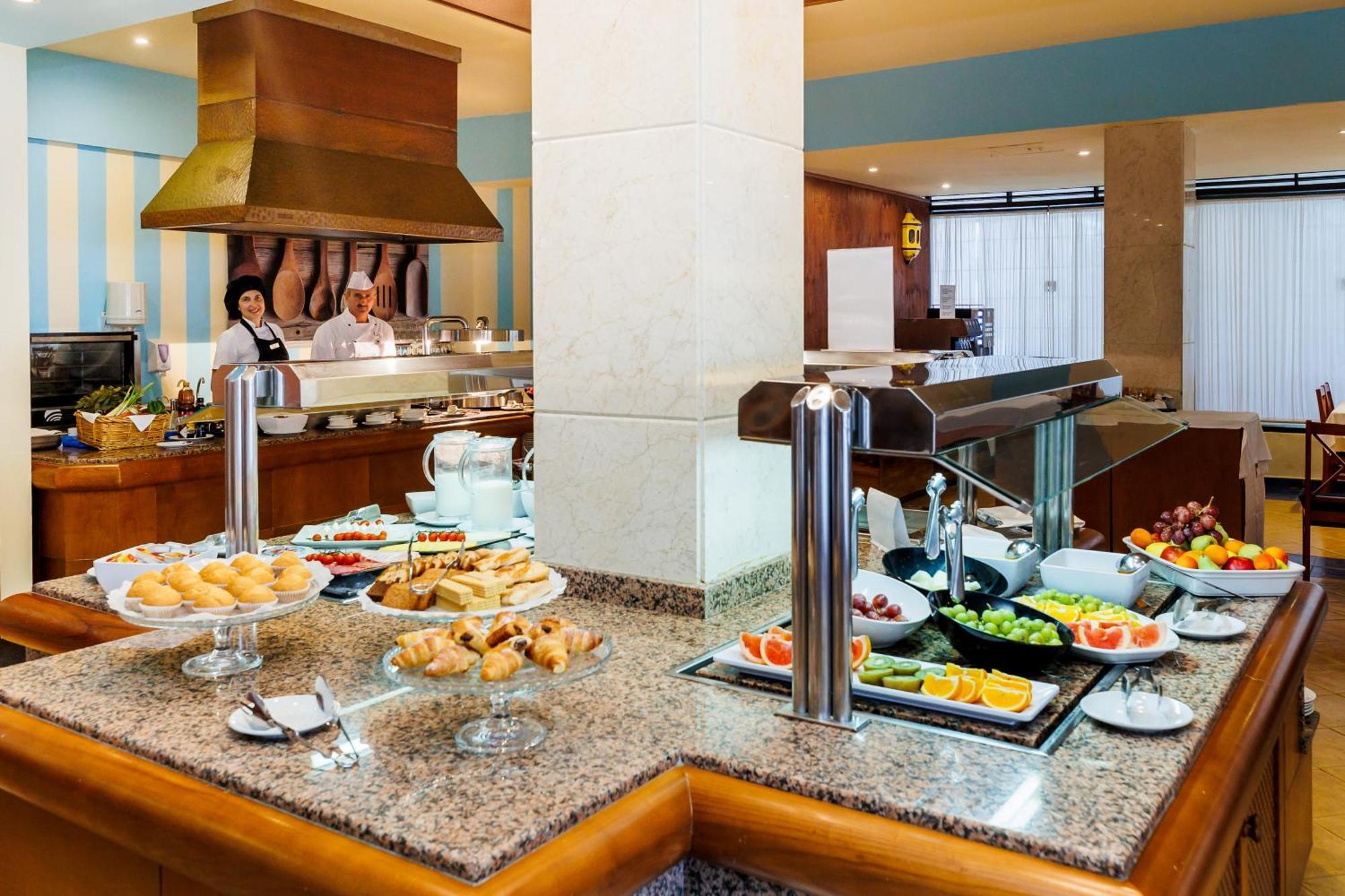 เบลลวู เบลซานาโฮเต็ล Hotel ปอร์โตโคลอม ภายนอก รูปภาพ